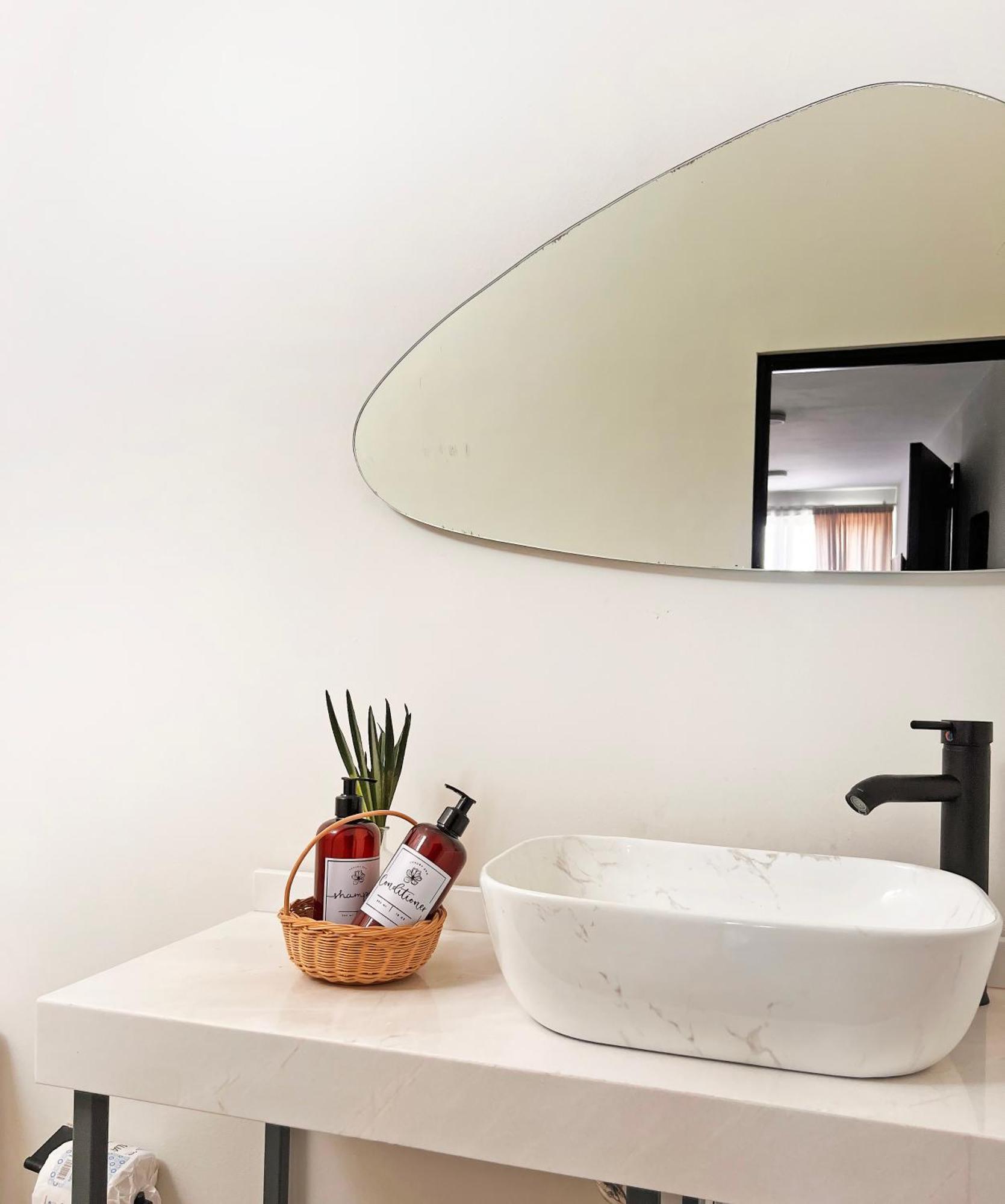 Suites Ciento 37 León Eksteriør bilde