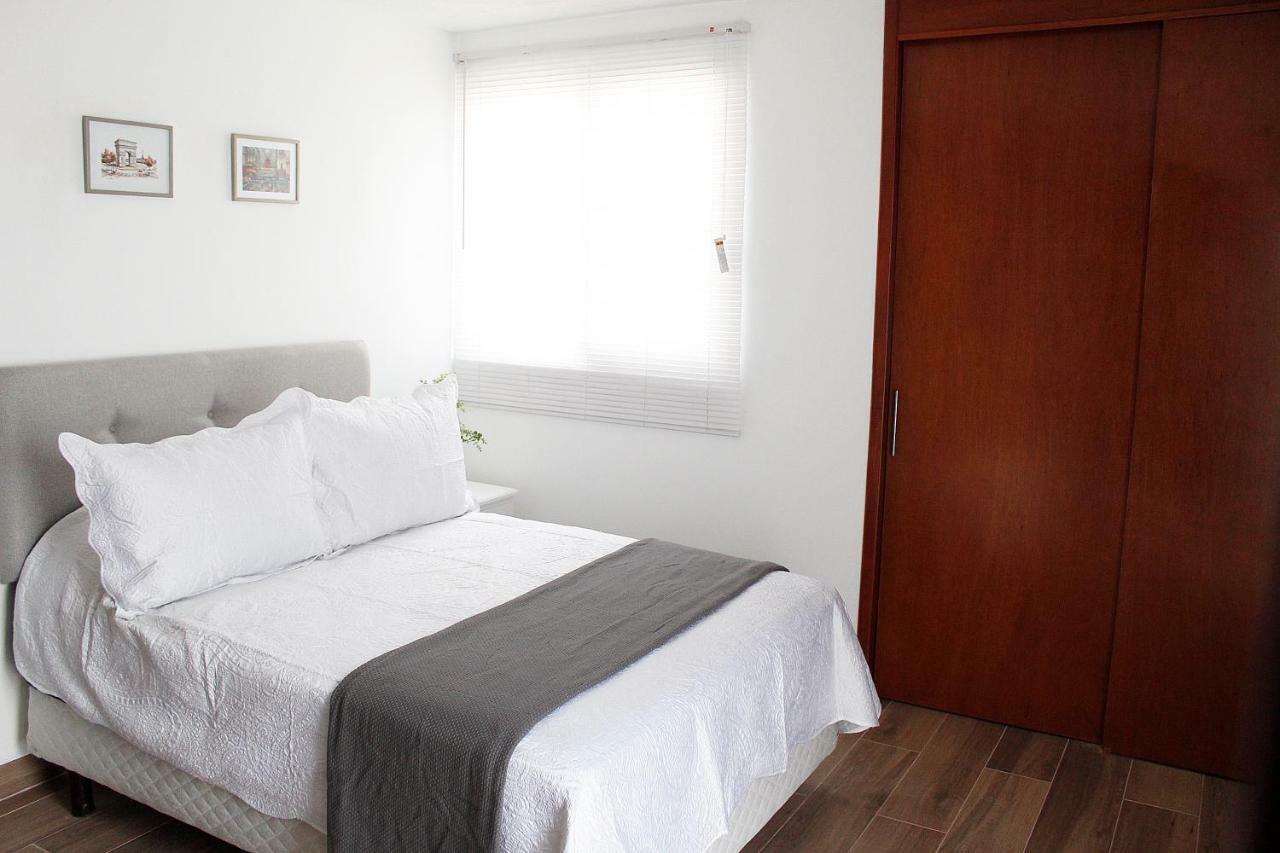 Suites Ciento 37 León Eksteriør bilde