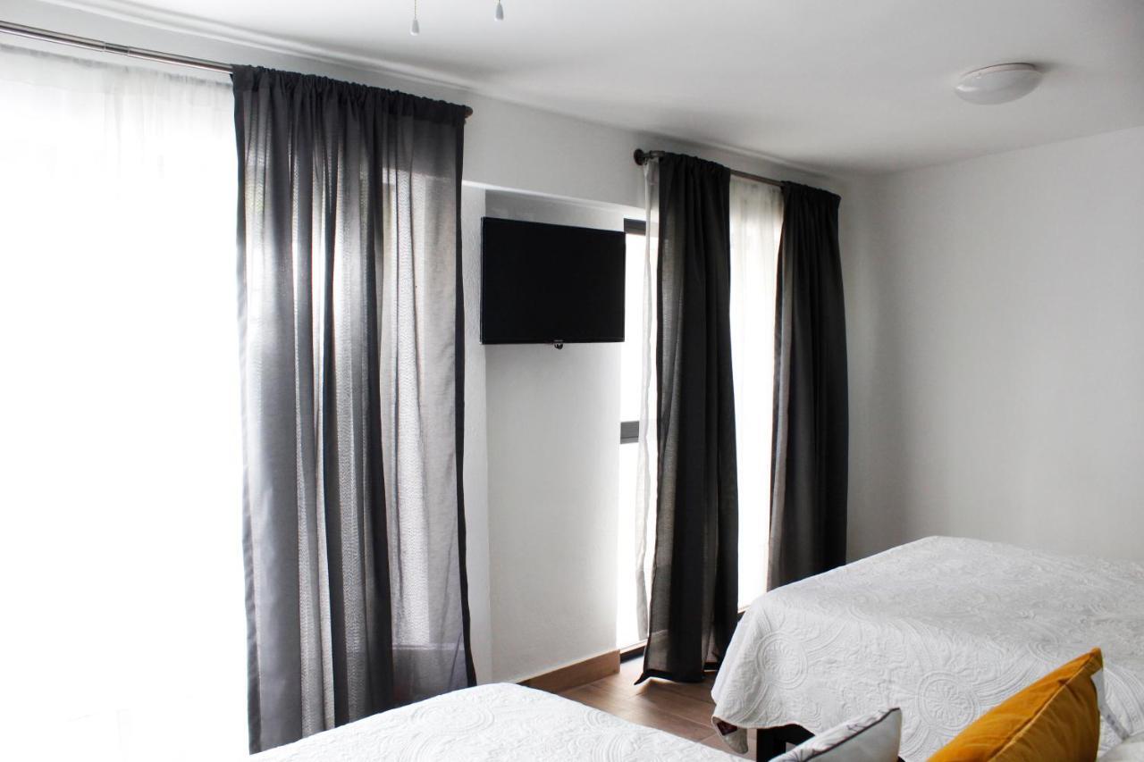 Suites Ciento 37 León Eksteriør bilde